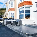 S T O R M V I E W - Aberdyfi