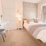 Number Seven Hornsea Pet Friendly Holiday Home