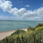 4-Bed Lodge At The Grand Hotel, Folkestone