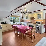 Vale View Apartment