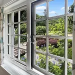 Vale View Apartment
