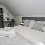 Premier Lodge 41