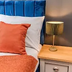 Beautiful Studio Next To Beach & Shopping Center