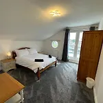 Cosy 4 Bed In Chapel St Leonards