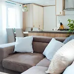 Foxglove Lodge
