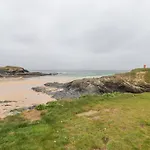 Newtrain Bay