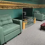 The Orange - Combined Suite - Sleeps 6