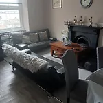 Llandudno Beachfront 2 Double Bedroom Apartment 2Nd Floor