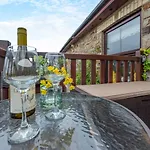 6 Coach House