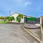 Sandbanks Braunton, Stylish Cottage Near To Saunton Beach Sleeps 4