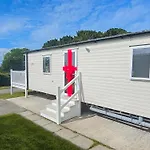 Dog Friendly 8 Berth Static Caravan Newquay