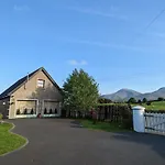Mourne Magic House-Riverside Luxury In Newcastle