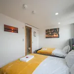 Driftwood Rooms
