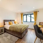 Gardd Y Llys Luxurious Family Retreat With Amazing Views