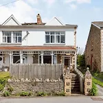 4 Bed In Combe Martin 87619