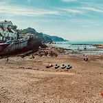 4 Bed In Combe Martin 87619