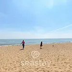 The Panoramic - Beach Front Apt - No Guest Fees