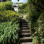 Cosy Holiday Cottage In Boscastle
