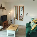 The Green Top Flat With Parking Included Amazing Views And Perfect Location