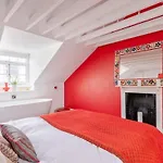 Host & Stay - Montpelier Sanctuary