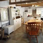 The Coach House Within Heritage Tregrehan Garden On Cornwall'S South Coast