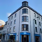 Coastal Links, Main Street Portrush, 1 To 5 Guests