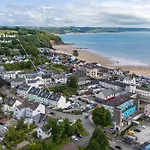 Ger Y Mor - Village Centre With Parking