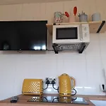 Dinky'S Den