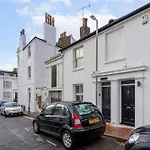 Host & Stay - The September Cottage