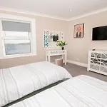 Flamingo Bay - Huge Apartment With Stunning Views - On The Beach!