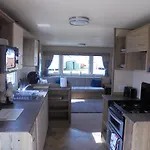 Kingfisher Horizon Oak 8 Berth, Central Heated Close To Site Shop