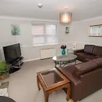 Kingfisher - Two-Bed Apartment In The Beautiful Old Town