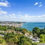 Crab Shack Apartments - Stylish Back Beach Duplex Apartment, Teignmouth