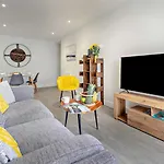 4 Rockham - Luxury Apartment At Byron Woolacombe, Only 4 Minute Walk To Woolacombe Beach!