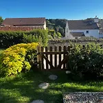 Stunning Cottage Close To Amazing Beaches