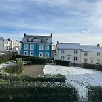3 Bed In Newquay 47630