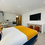Designer Studio In Edinburgh With Free Parking