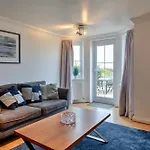 Finest Retreats - Blue Horizon