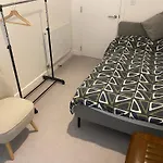Small Double Room To Rent