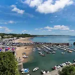 Rhodewood House Saundersfoot