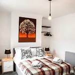 2 Bedroom House By Brookland Stays Serviced Accommodation Short Lets Liverpool With Free Wifi