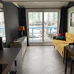 Tiny Floating Home With Marina Views