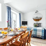 Upperdeck, Salcombe