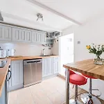 Fowey, Quaint Cottage Near Sea