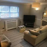 Flamingo - Two-Bed Apartment With Seaview , Great Location