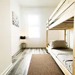 Cosy 4 Bedroom Liverpool -L6/Sleeps 8 Free Parking