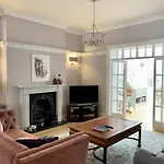Seaclyffe Hotel Ltd