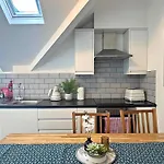 Granada Apartments At Pleasure Beach