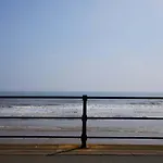 The Lookout - Beautiful Sea Views