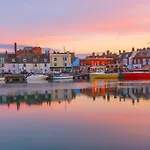Stylish & Spacious 4Bed-Coastal Haven In Weymouth